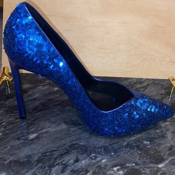 Saint Laurent High Heel - Picture 6 of 15